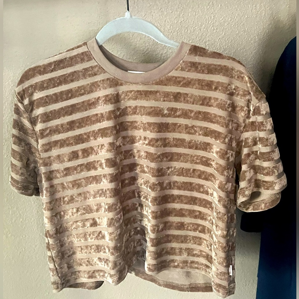 Cropped tee